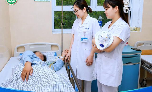 Sản phụ sinh mổ nhiều lần cần biết điều n&agrave;y để ph&ograve;ng biến chứng thai kỳ - Ảnh 1.