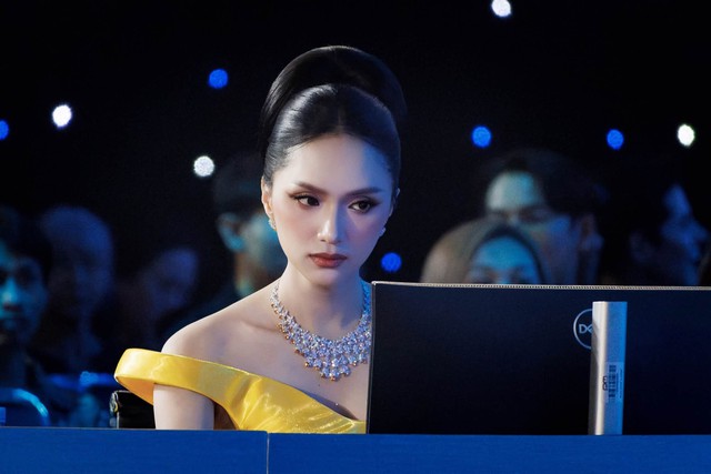 Tin sao 21/8: Hồ Ngọc Hà và khoảnh khắc 'tuyệt đối điện ảnh' bên Kim Lý, MC Khánh Vy rạng rỡ đón tuổi mới - Ảnh 3.