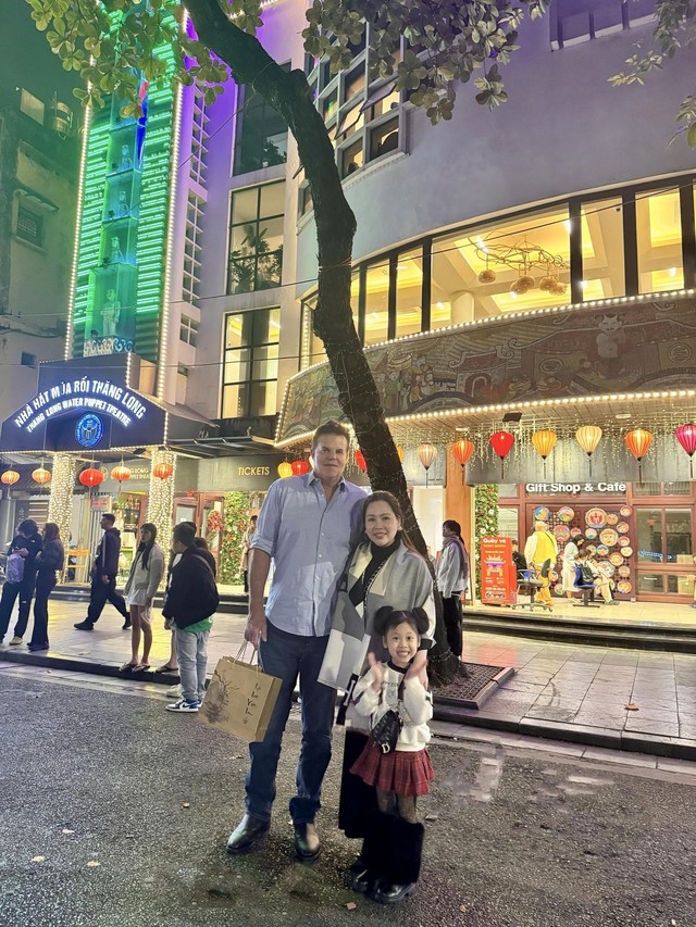 Trương Phương 'Thương nhớ ở ai': Kh&ocirc;ng để chồng T&acirc;y phụ gi&uacute;p việc nh&agrave; - Ảnh 3.