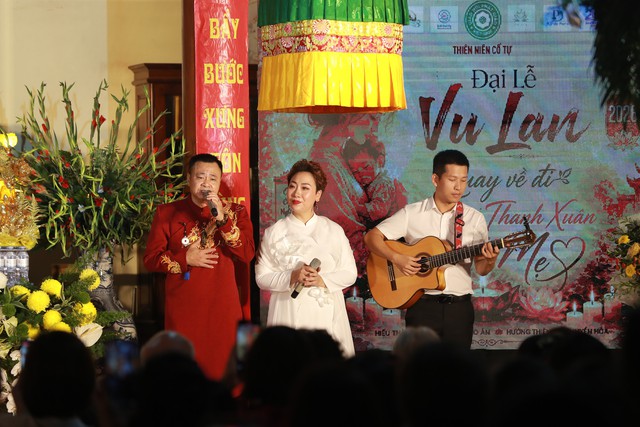 Đại lễ Vu Lan 2026 tại chùa Thiên Niên: Quay về gặp lại thanh xuân của mẹ - Ảnh 4.