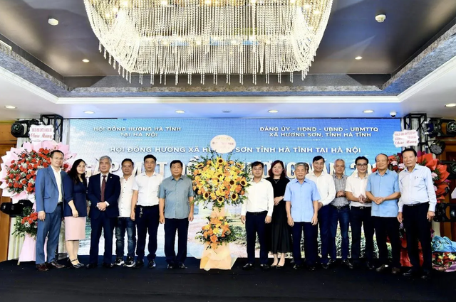 Ra mắt Hội đồng hương x&atilde; Hương Sơn tại H&agrave; Nội, kết nối nguồn lực hướng về qu&ecirc; hương - Ảnh 1.
