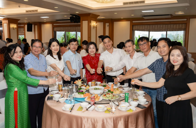 Ra mắt Hội đồng hương x&atilde; Hương Sơn tại H&agrave; Nội, kết nối nguồn lực hướng về qu&ecirc; hương - Ảnh 17.