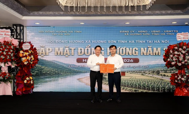 Ra mắt Hội đồng hương x&atilde; Hương Sơn tại H&agrave; Nội, kết nối nguồn lực hướng về qu&ecirc; hương - Ảnh 7.