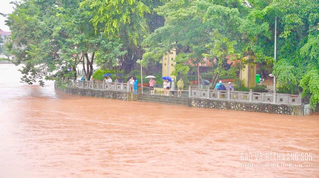 H&igrave;nh ảnh Lạng Sơn m&ecirc;nh m&ocirc;ng trong biển nước - Ảnh 2.