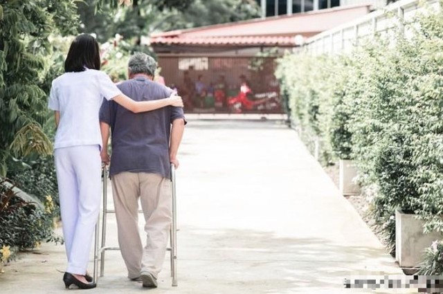 Ở viện dưỡng l&atilde;o 1 năm, t&ocirc;i mới thấm: Điểm tựa tuổi gi&agrave; kh&ocirc;ng phải l&agrave; con c&aacute;i - Ảnh 1.