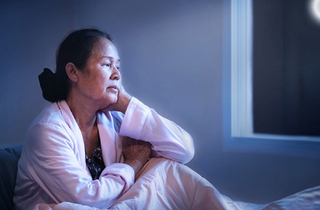 Ngoài 70 tuổi tôi mới nhận ra: Có một kiểu 'hiếu thảo' của con cái khiến cha mẹ càng về già càng tủi thân - Ảnh 1.