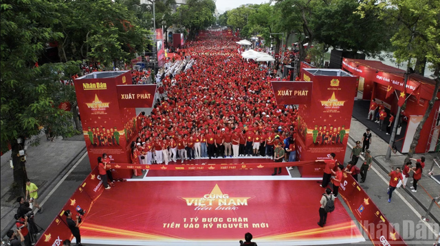 Đi bộ ' c&ugrave;ng Việt Nam tiến bước ' 2026 hướng tới Kỷ lục Guiness thế giới - Ảnh 3.