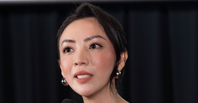 Diễn vi&ecirc;n Thu Trang lần đầu lộ diện sau tai nạn kh&acirc;u hơn 20 mũi tr&ecirc;n mặt - Ảnh 2.
