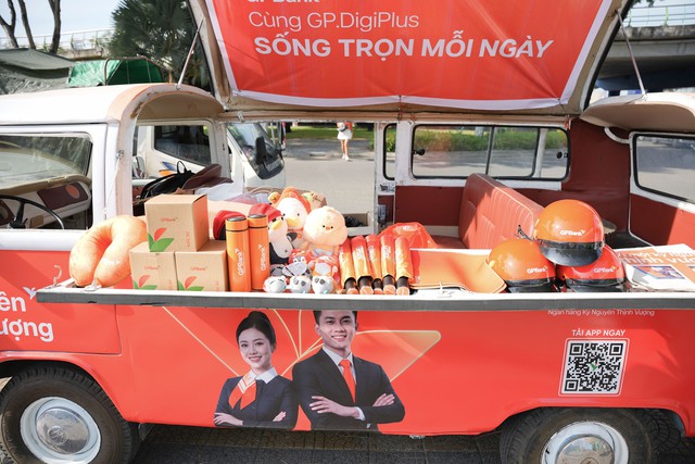 Khi ng&acirc;n h&agrave;ng chủ động xuống phố, t&agrave;i ch&iacute;nh số đến gần hơn với người d&acirc;n - Ảnh 1.