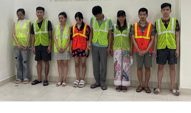 Hà Nội: Triệt phá đường dây san chiết tinh dầu ma túy núp bóng thuốc lá điện tử quy mô 100 tỷ đồng - Ảnh 3.