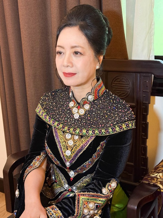 NSƯT Chiều Xu&acirc;n: 'T&ocirc;i hạnh ph&uacute;c v&ocirc; c&ugrave;ng khi được v&agrave;o vai Ho&agrave;ng hậu' - Ảnh 2.
