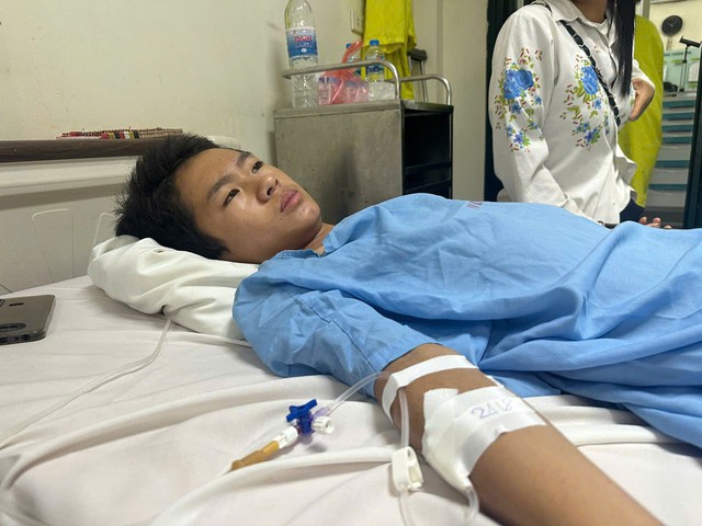 MS 1110: Nam sinh d&acirc;n tộc H&rsquo;M&ocirc;ng cần tiền phẫu thuật, mẹ n&oacute;i tiếng Kinh kh&ocirc;ng s&otilde;i ng&agrave;y đ&ecirc;m chăm con cầu cứu sự trợ gi&uacute;p - Ảnh 3.