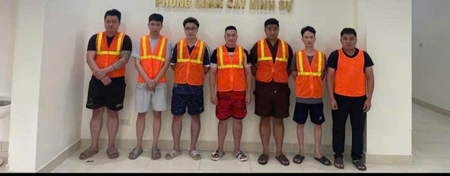 H&agrave; Nội: Triệt ph&aacute; đường d&acirc;y bu&ocirc;n b&aacute;n kh&iacute; N2O quy m&ocirc; lớn, khởi tố 9 đối tượng - Ảnh 1.