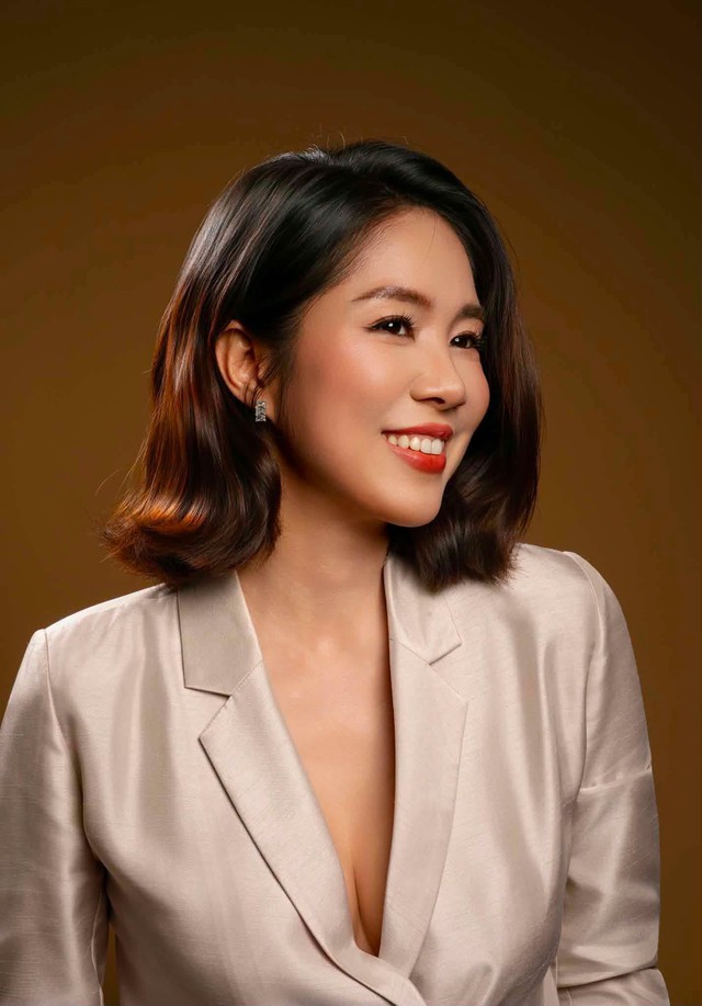 L&ecirc; Phương mừng sinh nhật tuổi 41: 'Mong một đời b&igrave;nh y&ecirc;n qua bao s&oacute;ng gi&oacute;...' - Ảnh 3.
