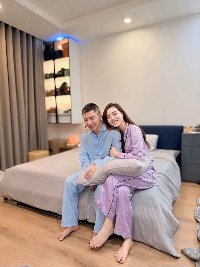 Gương mặt Thu Trang g&acirc;y ch&uacute; &yacute;, diễn vi&ecirc;n C&ocirc;ng L&yacute; b&igrave;nh y&ecirc;n b&ecirc;n vợ - Ảnh 6.
