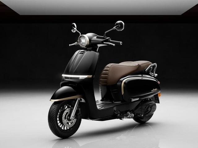 Vượt tầm SH, xe ga 150cc giá 45 triệu đồng thiết kế retro, công nghệ an toàn đẳng cấp - Ảnh 1.
