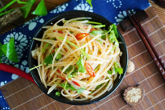 Lê vào mùa: Máy tạo ẩm tự nhiên cho cơ thể , ăn sống hay nấu chín đều ngon - Ảnh 3.