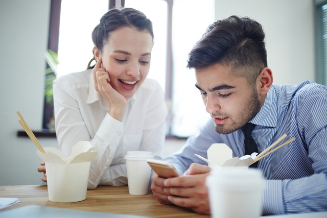 Đ&agrave;o hoa nhưng dễ y&ecirc;u nhầm người: 4 cung ho&agrave;ng đạo nữ c&agrave;ng xinh c&agrave;ng khổ v&igrave; t&igrave;nh - Ảnh 1.