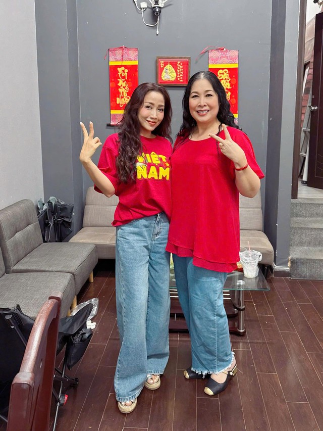 NSND Hồng Vân - NSƯT Ốc Thanh Vân: Từ quan hệ cô trò đến cộng sự tin cậy - Ảnh 7.