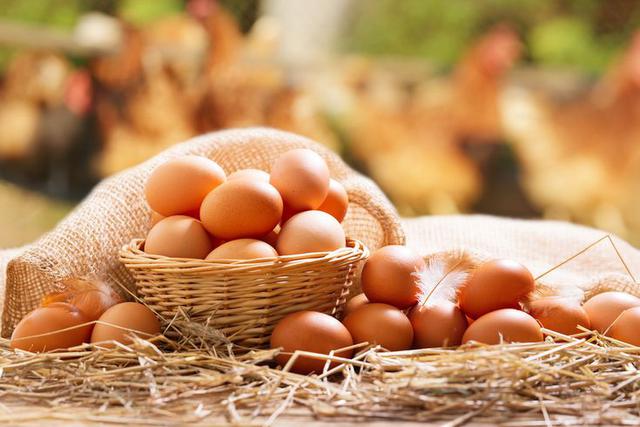Chuy&ecirc;n gia n&oacute;i g&igrave; về c&aacute;ch ăn trứng để tốt cho tim mạch - Ảnh 1.