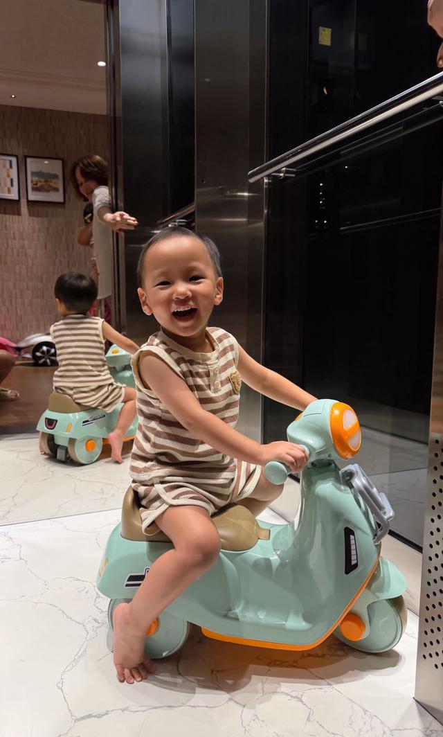 Vẻ ngo&agrave;i dễ thương của con trai Phương Oanh - Ảnh 1.