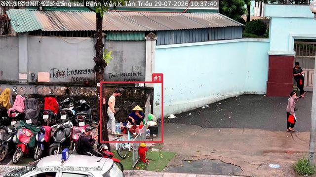 H&agrave; Nội: C&ocirc;ng bố 1.872 trường hợp bị 'phạt nguội' do lấn chiếm vỉa h&egrave; tr&aacute;i ph&eacute;p - Ảnh 7.