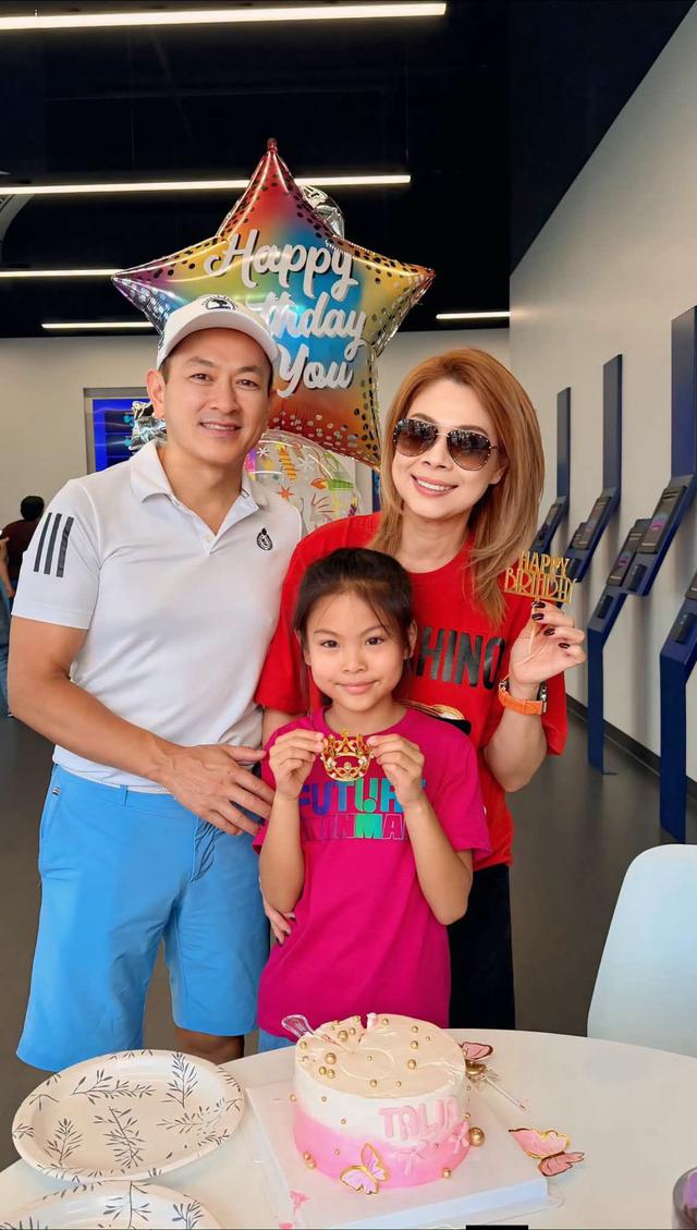 'B&uacute;p b&ecirc;' Thanh Thảo gợi cảm ở tuổi 49 - Ảnh 9.