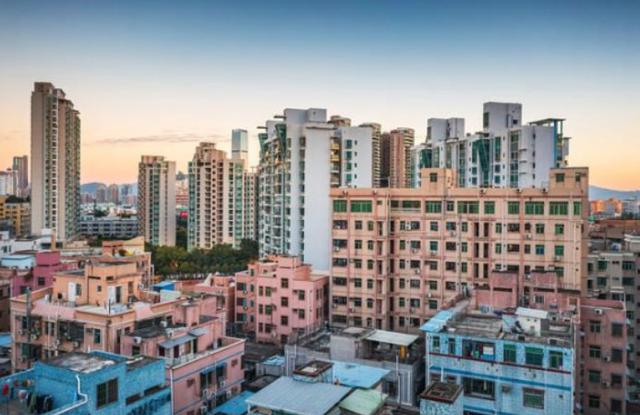 Mua chung cư cũ gi&aacute; rẻ để tiết kiệm, vợ chồng t&ocirc;i nhận 'tr&aacute;i đắng' sau v&agrave;i th&aacute;ng - Ảnh 2.
