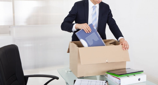 Th&ocirc;ng tin c&ocirc;ng chức n&ecirc;n biết: Đ&igrave;nh chỉ c&ocirc;ng t&aacute;c, th&ocirc;i việc ngay nếu vi phạm lỗi n&agrave;y - Ảnh 1.