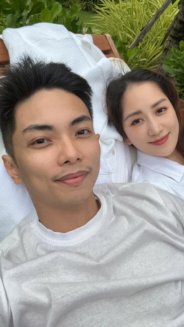 Kh&aacute;nh Thi lu&ocirc;n cảm thấy 'nhẹ l&ograve;ng' khi c&oacute; Phan Hiển ở b&ecirc;n  - Ảnh 3.