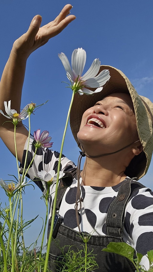Tuổi hưu vui vẻ của nghệ sĩ Tú Oanh - Ảnh 4.