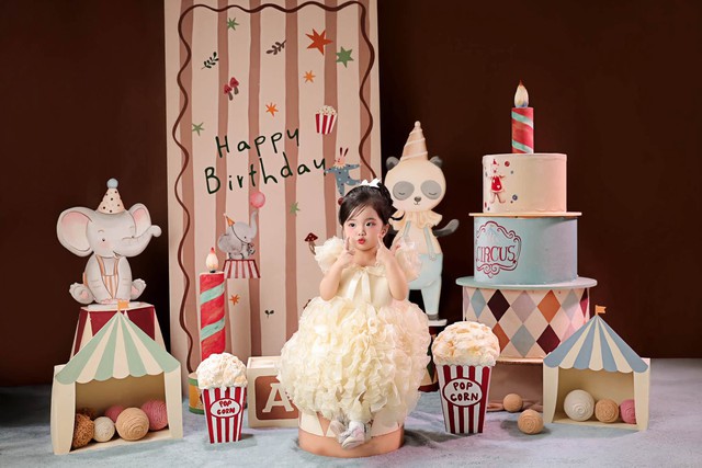 Lisa - con g&aacute;i Kh&aacute;nh Thi 'đốn tim' kh&aacute;n giả ở tuổi l&ecirc;n 3 - Ảnh 8.