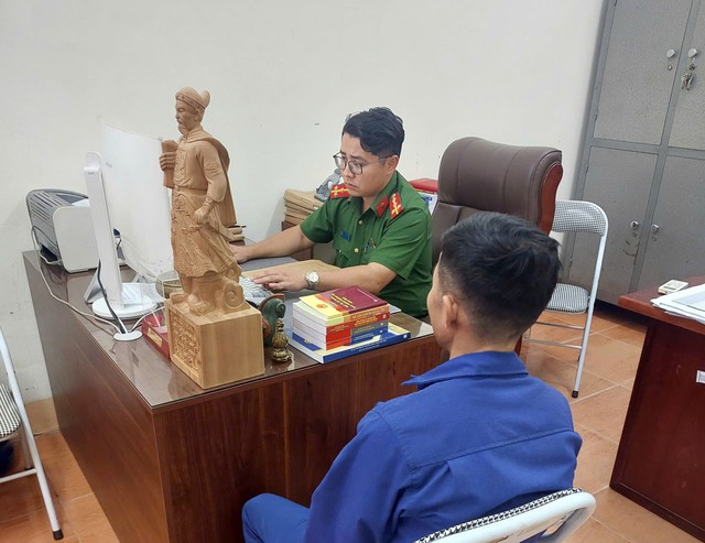 Đ&aacute;nh nh&acirc;n vi&ecirc;n c&acirc;y xăng v&igrave; m&acirc;u thuẫn l&uacute;c thanh to&aacute;n, người đ&agrave;n &ocirc;ng ở Th&aacute;i Nguy&ecirc;n bị khởi tố - Ảnh 1.