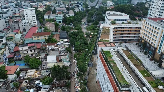 Sau gần 10 năm thi c&ocirc;ng, tuyến Phạm H&ugrave;ng - L&ecirc; Đức Thọ bắt đầu giải ph&oacute;ng mặt bằng - Ảnh 6.