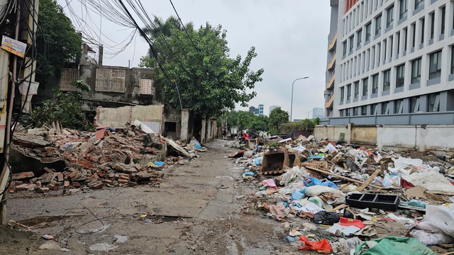 Sau gần 10 năm thi c&ocirc;ng, tuyến Phạm H&ugrave;ng - L&ecirc; Đức Thọ bắt đầu giải ph&oacute;ng mặt bằng - Ảnh 3.