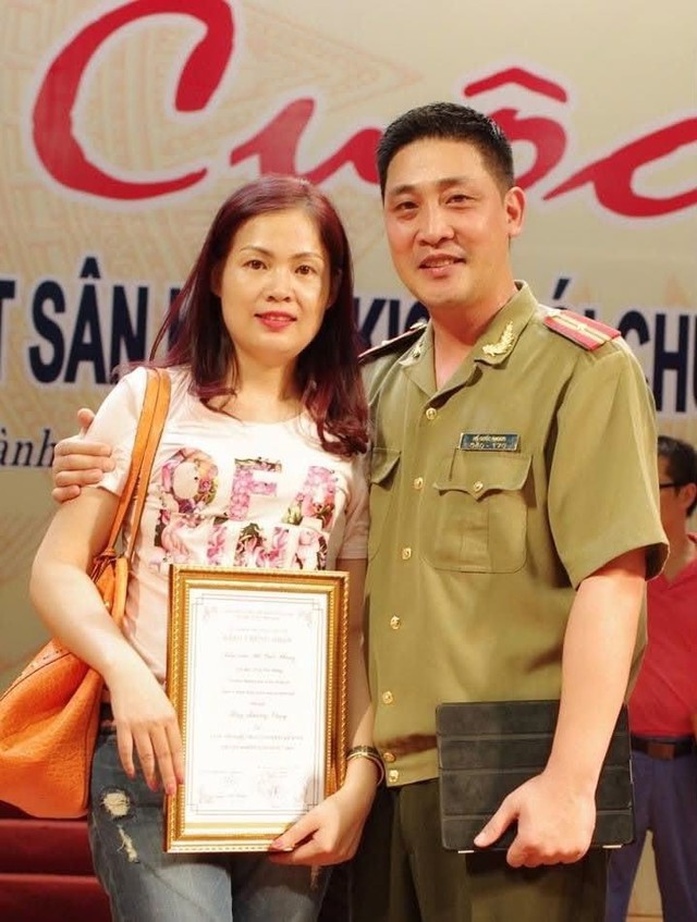 Đời thực bình dị của NSƯT Hồ Phong mang quân hàm Trung tá vừa gây sốt trong phim 'Lửa trắng' - Ảnh 5.