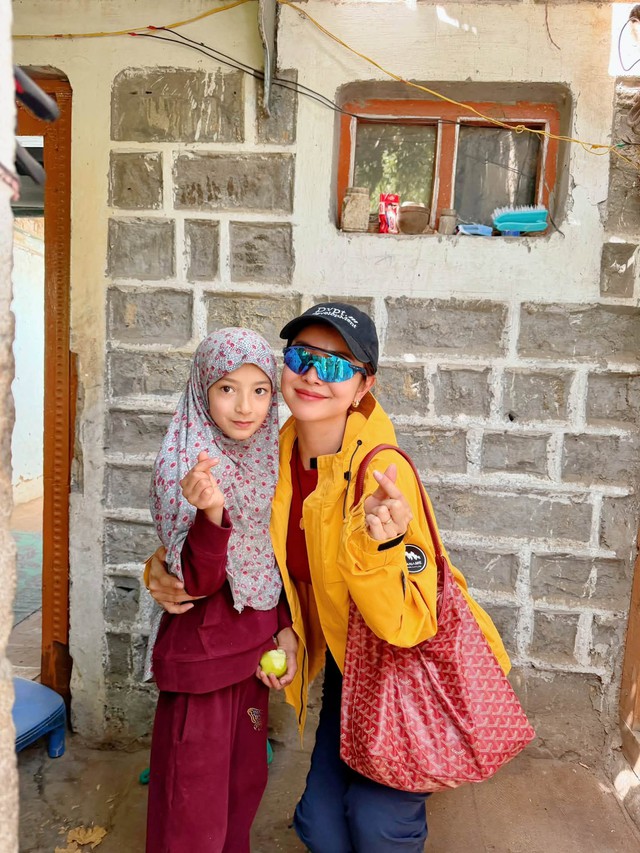 Jennifer Phạm tuổi 41 giản dị ở Ấn Độ - Ảnh 7.