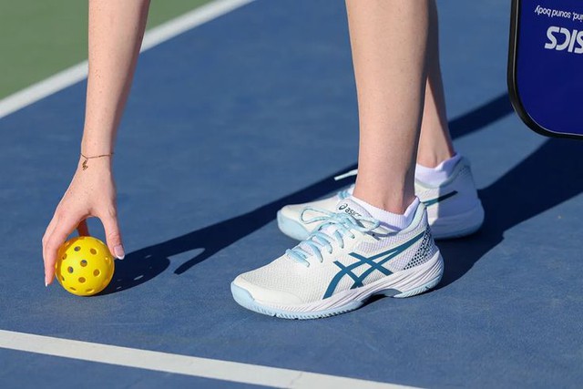Pickleball trở th&agrave;nh m&ocirc;n thể thao 'quốc d&acirc;n': Sức h&uacute;t từ Giải Văn ho&aacute; Việt 2026 v&agrave; 6 điều cần lưu &yacute; để kh&ocirc;ng chấn thương - Ảnh 3.