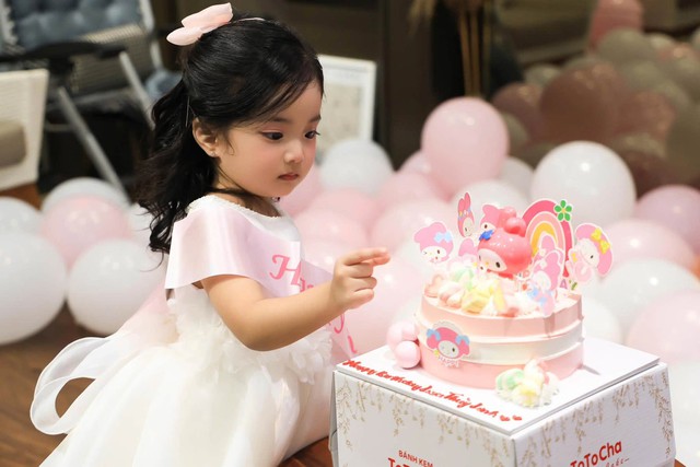 Lisa - con g&aacute;i &uacute;t nh&agrave; Kh&aacute;nh Thi được v&iacute; l&agrave; c&ocirc;ng ch&uacute;a đời thực - Ảnh 5.