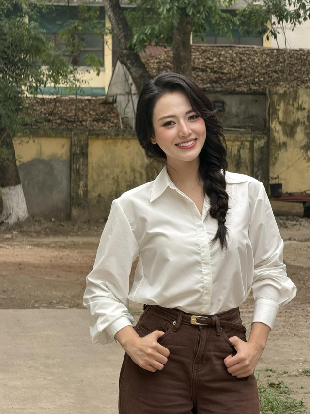 Người đẹp qu&ecirc; L&agrave;o Cai vừa g&acirc;y sốt trong 'Lửa trắng' ở đời thực c&oacute; nhan sắc ra sao? - Ảnh 3.