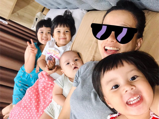 MC Minh Trang một mình nuôi 4 con sau ly hôn: Chia sẻ gây chú ý - Ảnh 2.