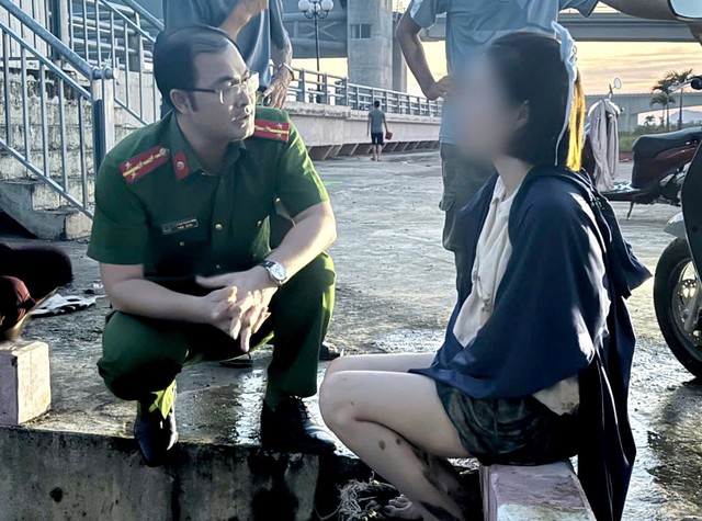 M&acirc;u thuẫn chuyện gia đ&igrave;nh, người phụ nữ định nhảy cầu tự tử - Ảnh 1.
