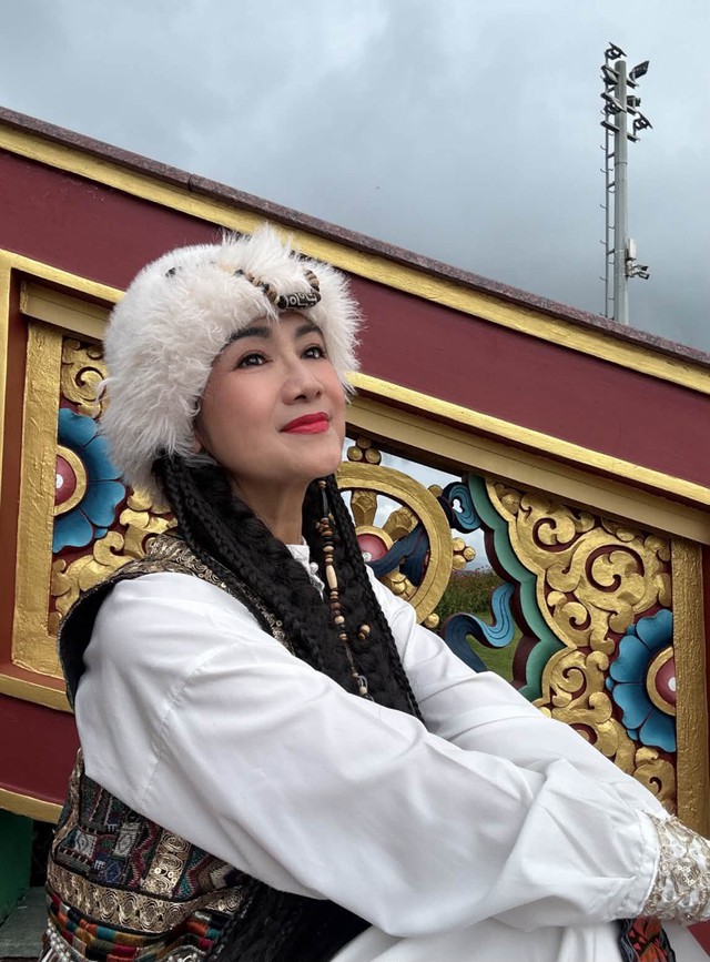 Một ng&agrave;y 'l&agrave;m c&ocirc;ng ch&uacute;a' của NSND Thu H&agrave; 'L&aacute; ngọc c&agrave;nh v&agrave;ng' - Ảnh 5.