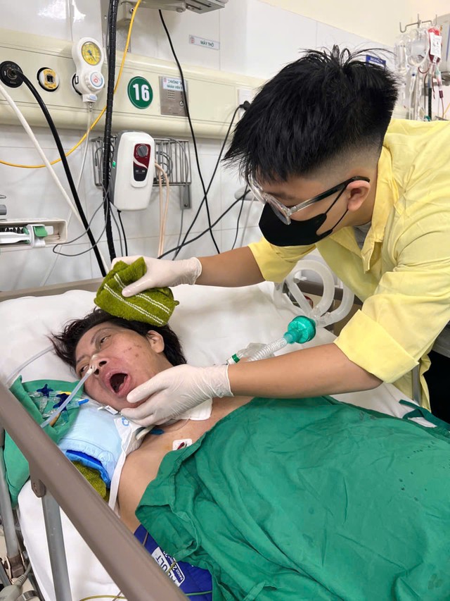MS 1116: Mẹ nguy kịch nằm một chỗ, hai con tuổi ăn học đứng trước nguy cơ mất chỗ dựa duy nhất - Ảnh 3.