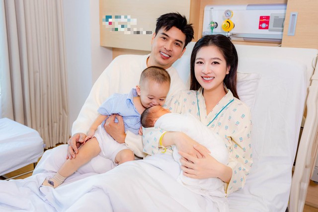 Hồ Quang Hiếu ch&agrave;o đ&oacute;n con thứ hai: Tin vui bất ngờ ở tuổi 43 - Ảnh 1.