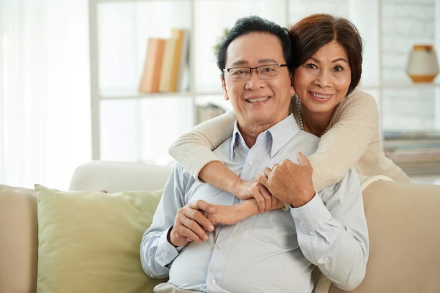 Sau nghỉ hưu t&ocirc;i mới hiểu: Tuổi gi&agrave; muốn hạnh ph&uacute;c, l&uacute;c trẻ cần l&agrave;m 5 việc n&agrave;y - Ảnh 2.