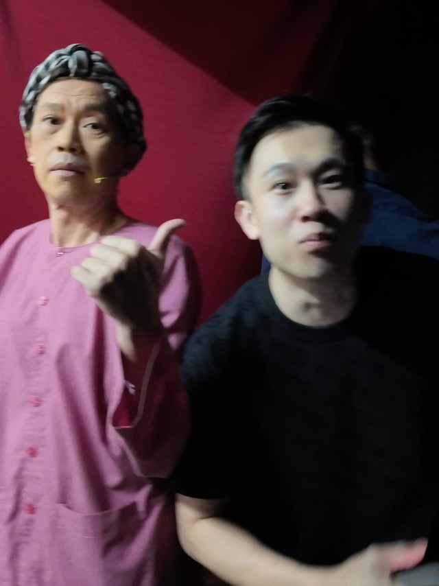 NSƯT Ho&agrave;i Linh tươi tắn trong ngay giỗ Tổ nghề - Ảnh 2.