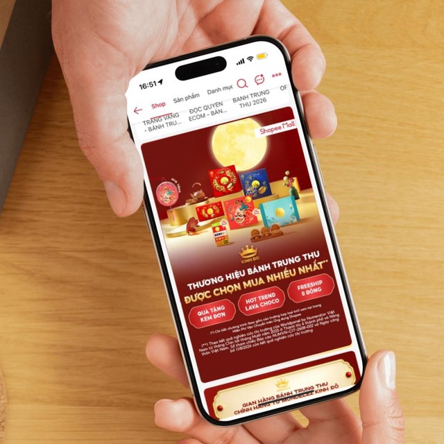 Kinh Đ&ocirc; 'phủ s&oacute;ng' k&ecirc;nh online, bắt nhịp nhu cầu mua sắm cận lễ - Ảnh 2.