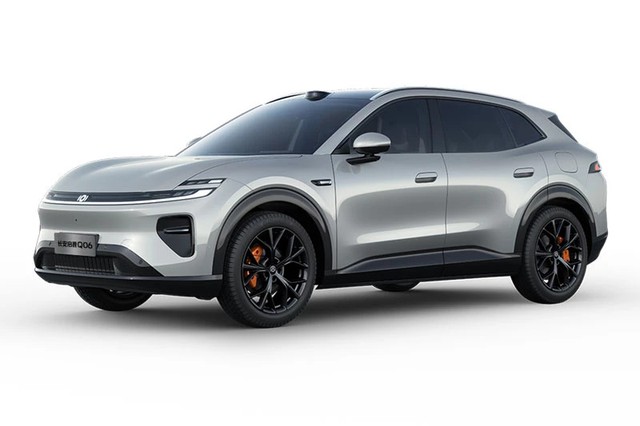 SUV hạng D giá 542 triệu đồng, 5 phiên bản, mạnh 367 mã lực, trang bị tiên tiến - Ảnh 1.