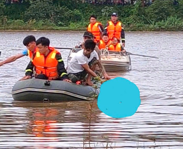 T&igrave;m thấy thi thể người phụ nữ sinh năm 1980 ở Đồng Nai bị lũ cuốn tr&ocirc;i - Ảnh 1.
